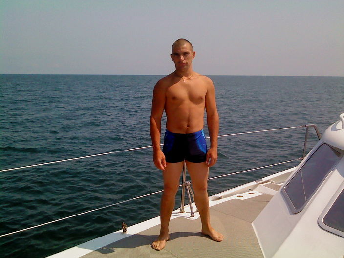 на море