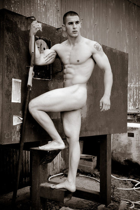 MALE M