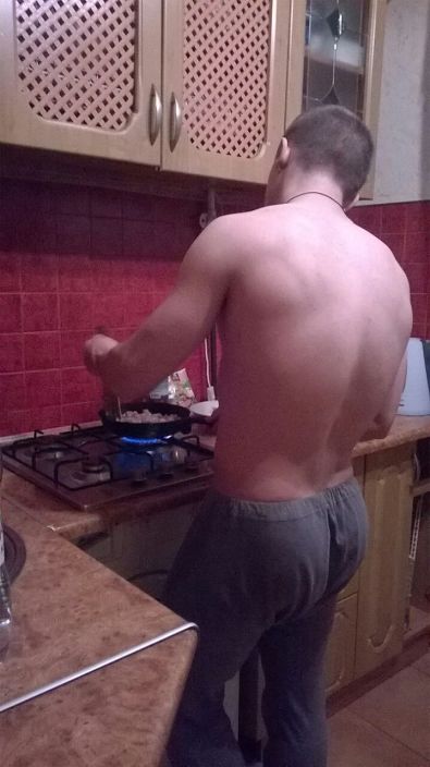 я жду. девушек