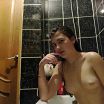 Это я в ванной  http://www.sexgangsters.com/?pid=336