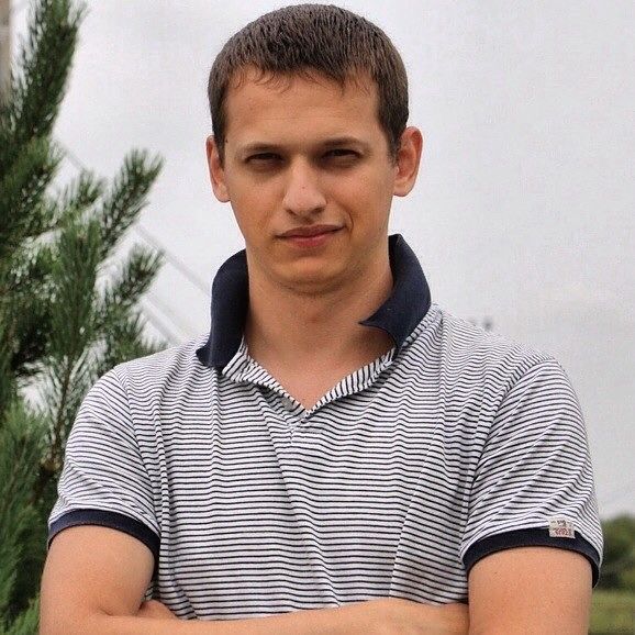 Мой)