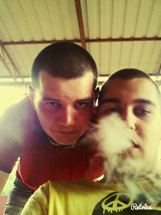 сидящий