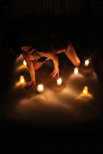 эротичный свет свечей