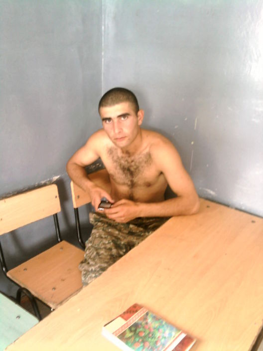 Я СНОВО АРМИУ