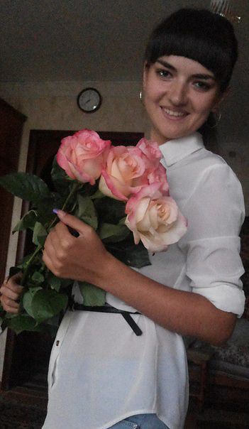 Анна и цветы)